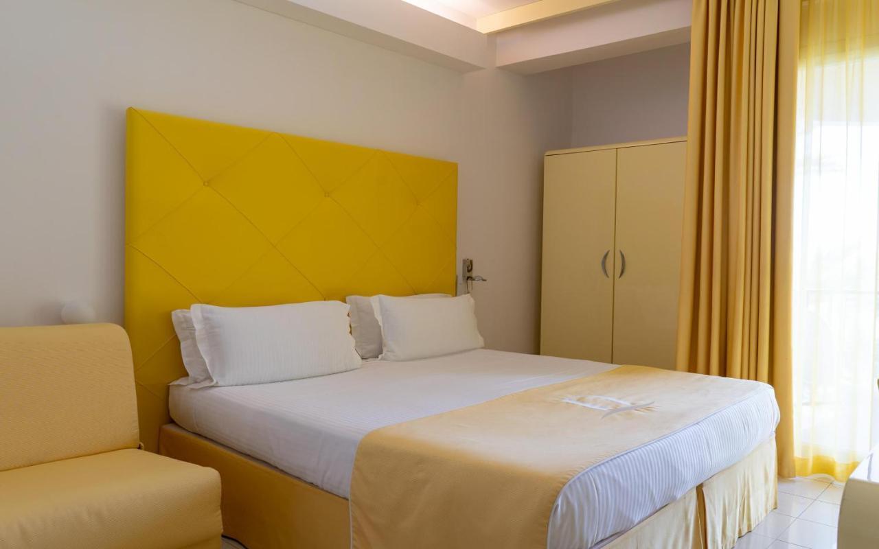 Domina Zagarella Sicily Hotel Santa Flavia Eksteriør billede